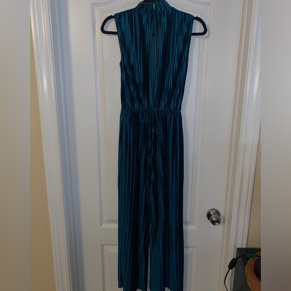 Velvet teal jumpsuit - Picture 2 of 6